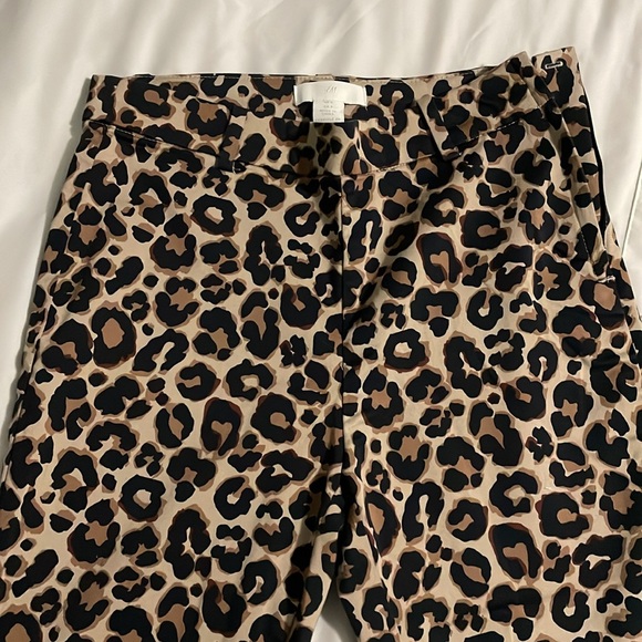 ✨Leopard Print Pants✨ - Picture 4 of 6